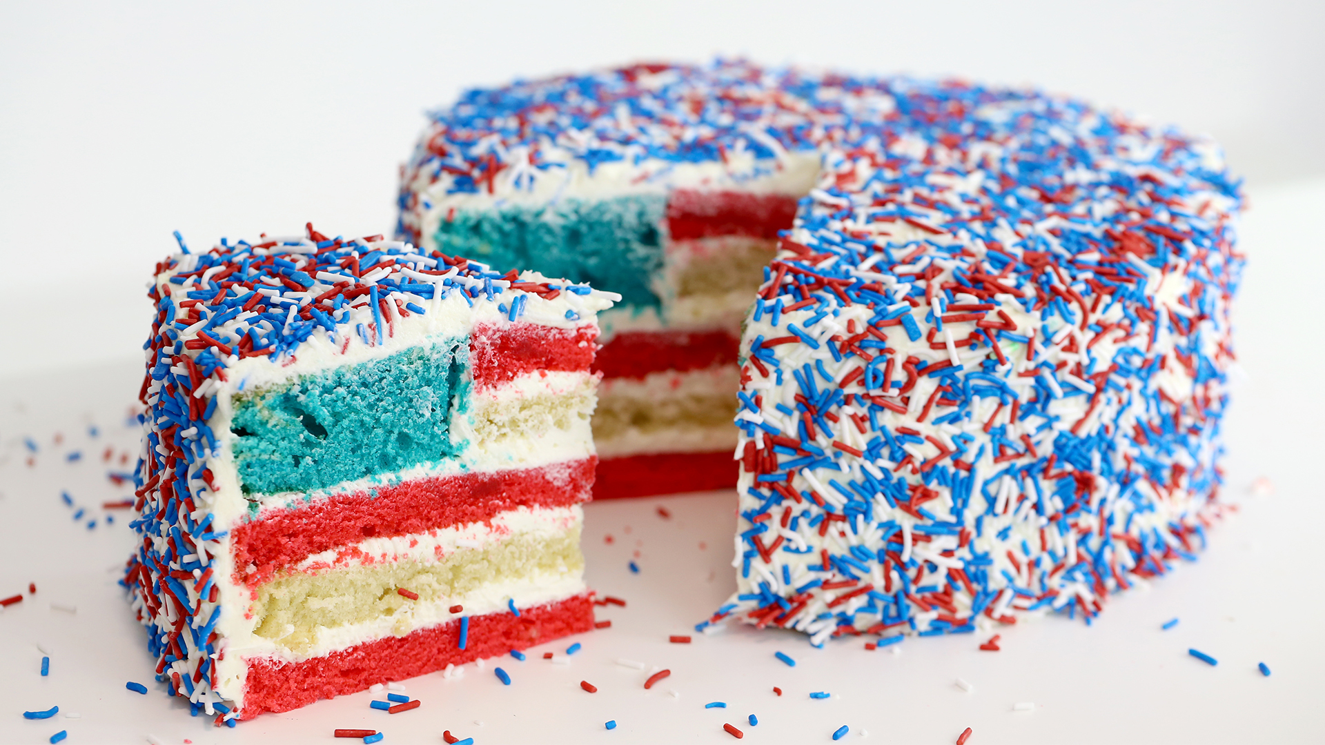 Pankobunny Surprise American Flag Cake アメリカの旗のケーキ