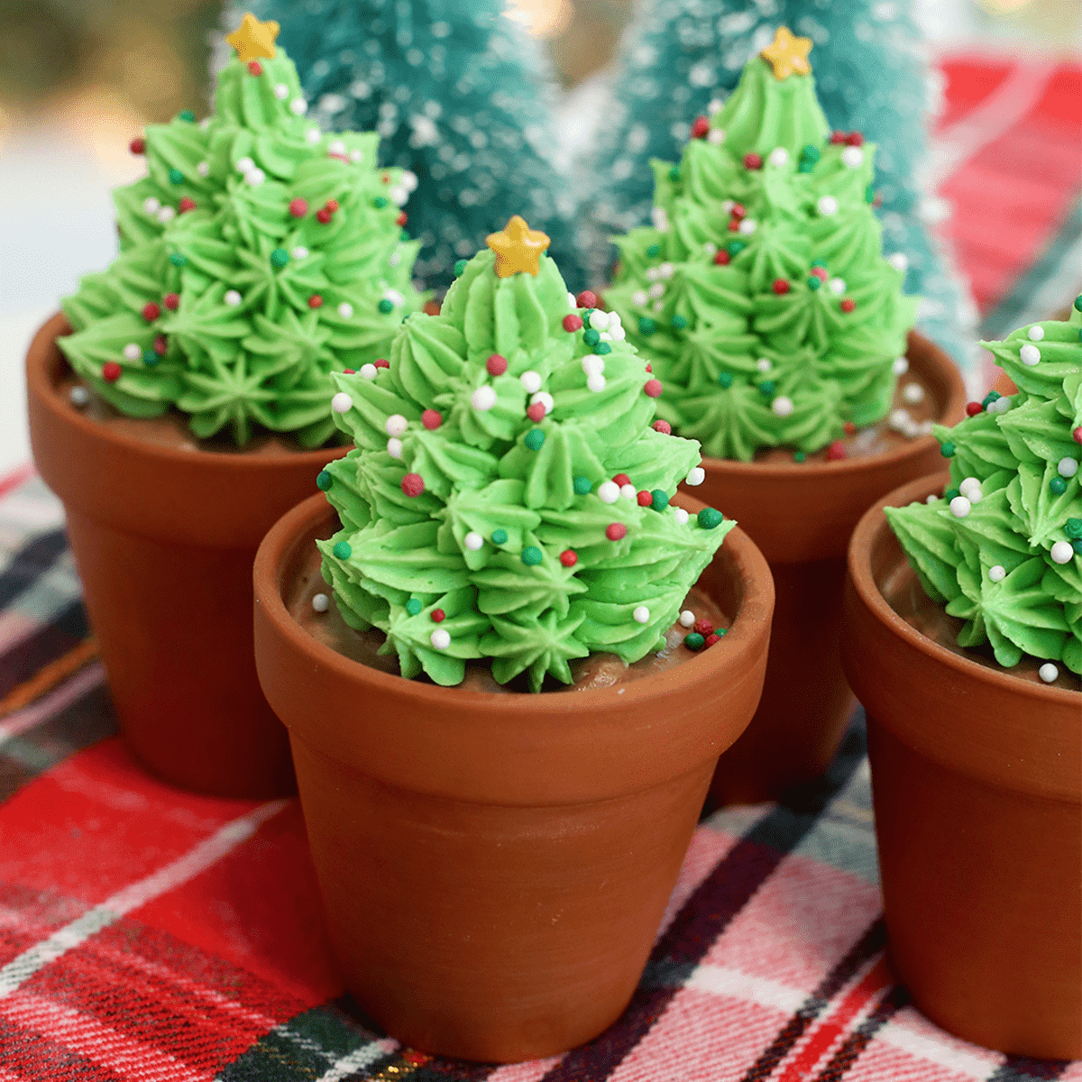 Christmas Tree Cheesecake Cups - Pankobunny