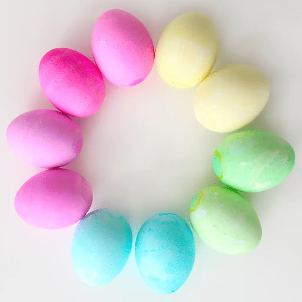 Dye and Decorate Easter Eggs 1200