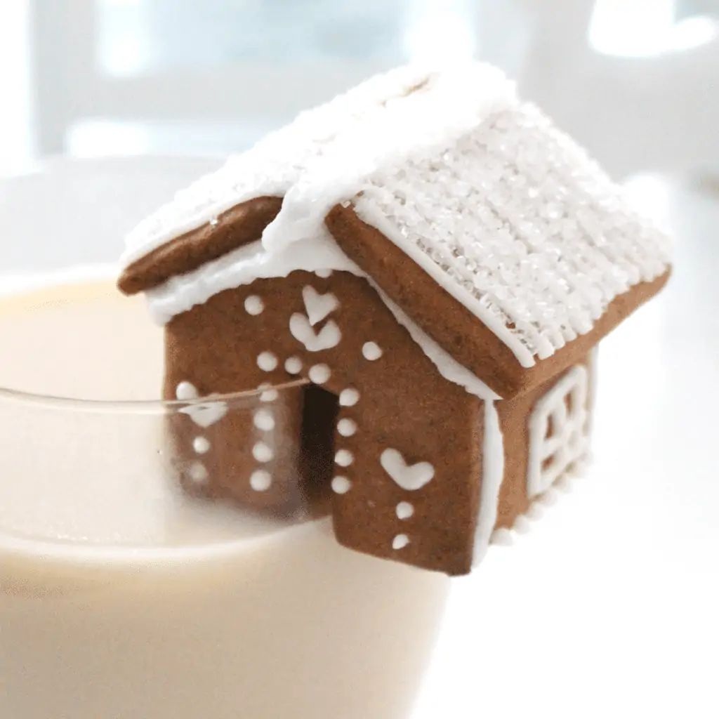 Gingerbread House Mug Toppers 1200