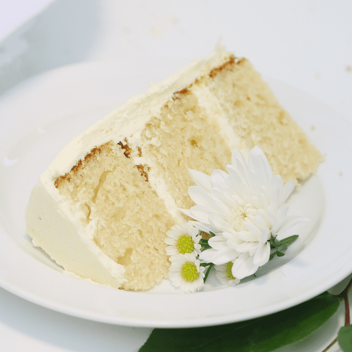 Royal Wedding Cake!! Lemon Elderflower Cake - Pankobunny