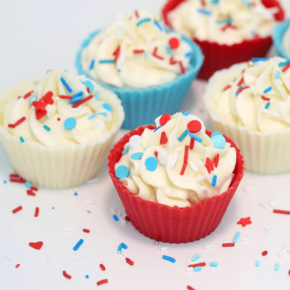 Memorial Day Cheesecake Cupcakes 1200