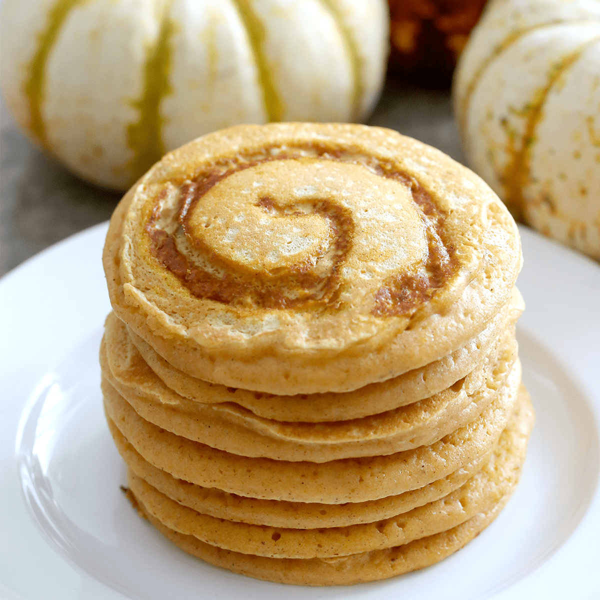 Pumpkin Spice Cheesecake Pancakes - Pankobunny