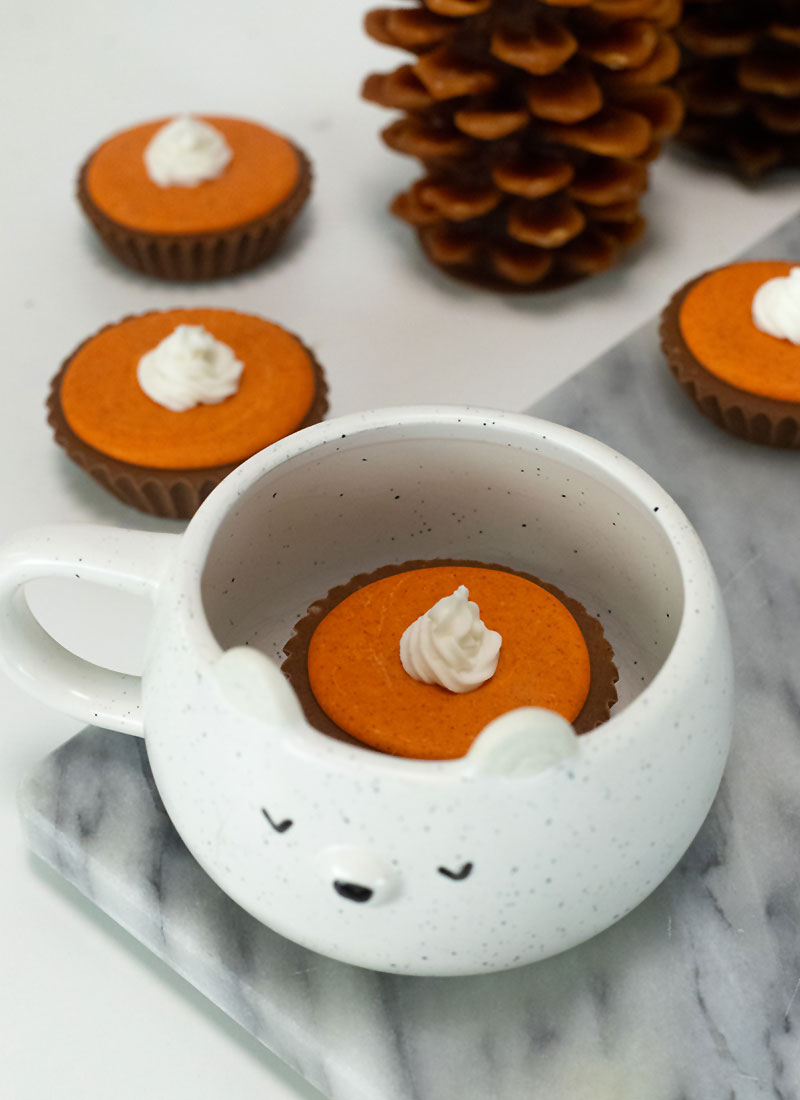 pumpkin pie hot chocolate bombs