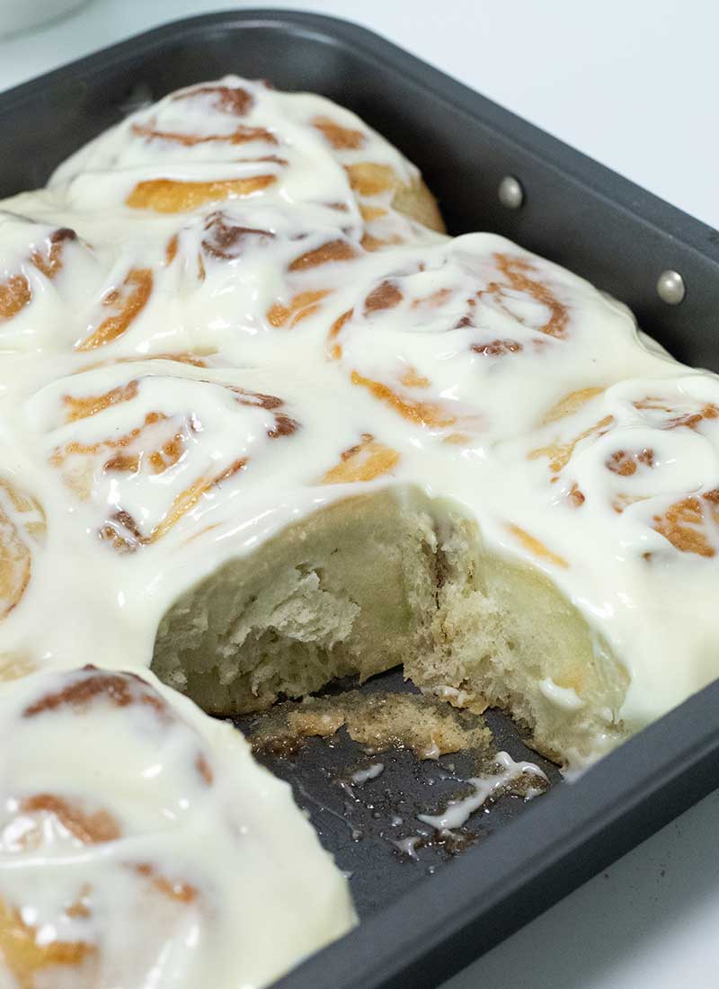 cinnamon rolls made with cake