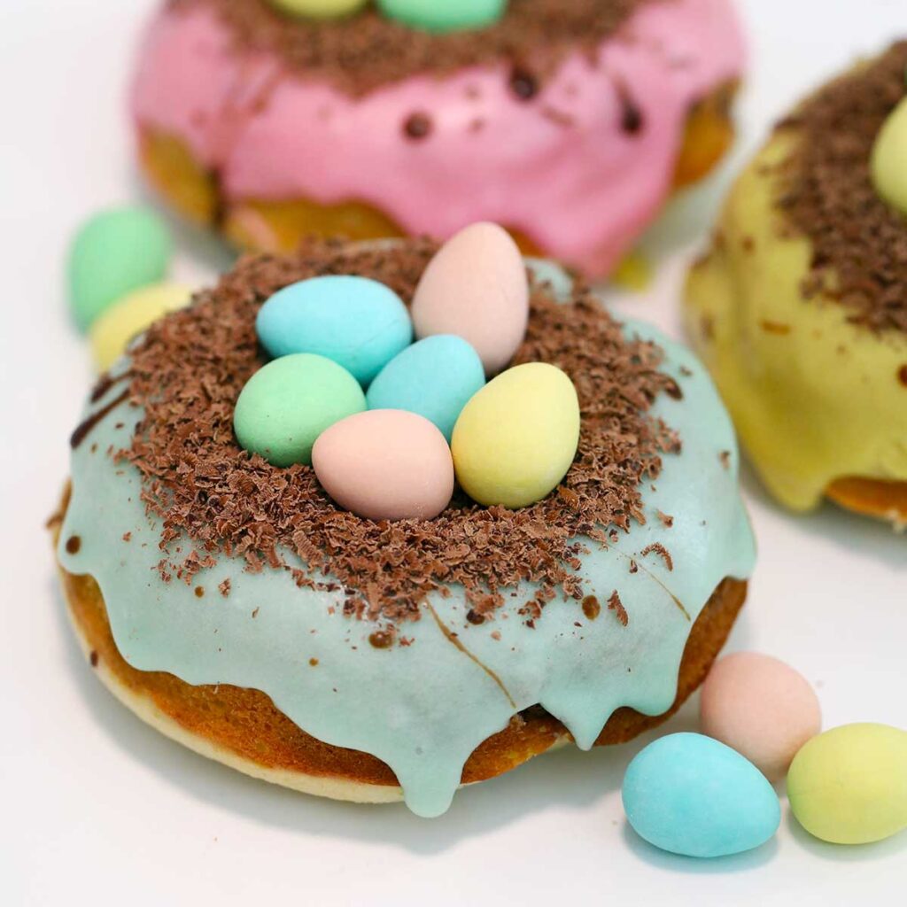 mini egg baked donuts